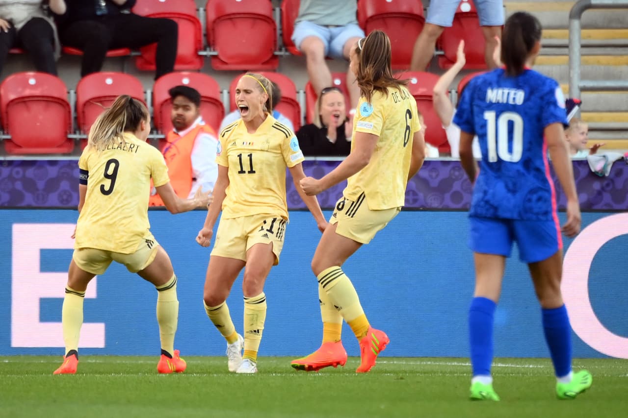 Bélgica también tuvo un partido bastante decente aunque no fue suficiente para vencer a las galas.
<br>