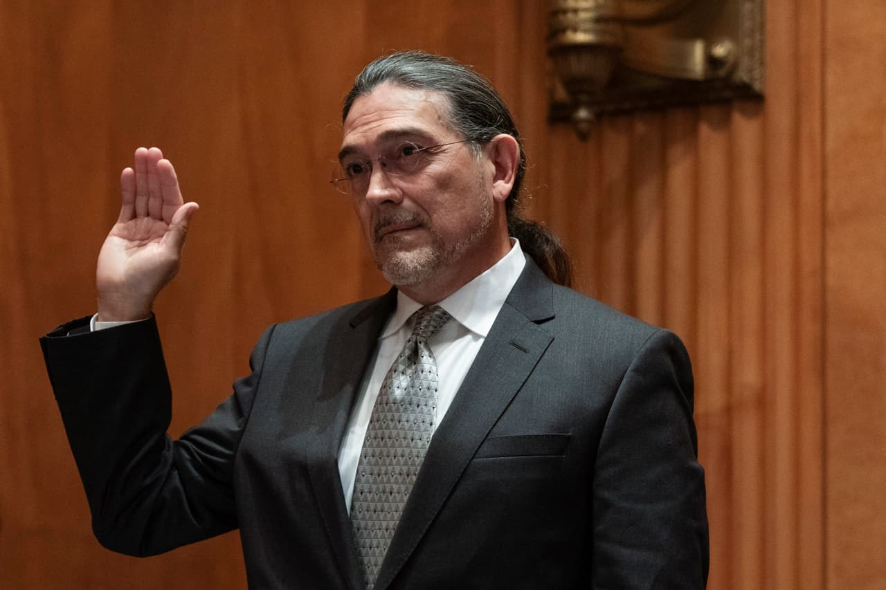 Senado confirma al primer latino director de la Oficina del Censo: Robert Santos