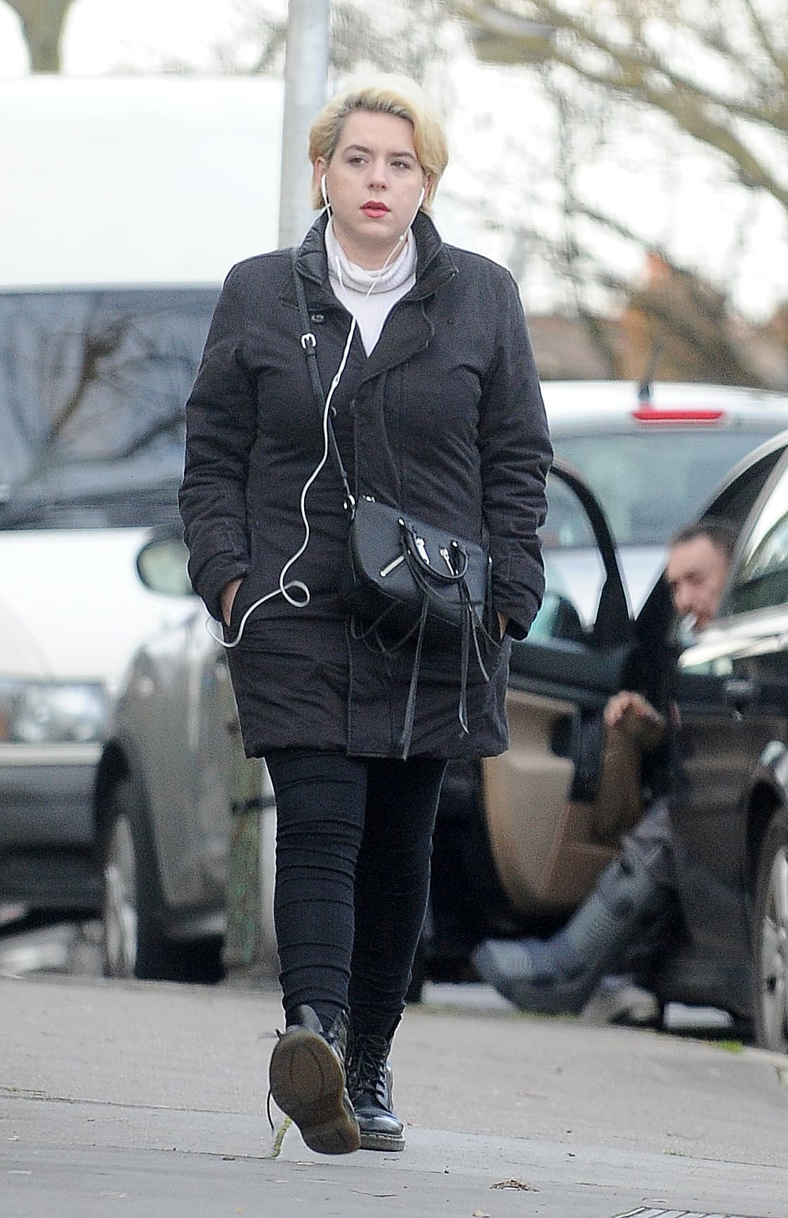 Y está tranquila en Londres, viviendo en el barrio de Croydon.