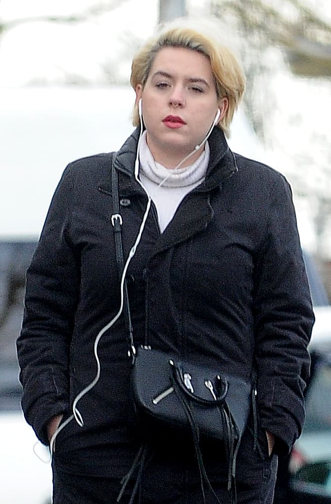 Pero Isabella al parecer se mantiene lejos del ajetreado mundo de las celebridades.