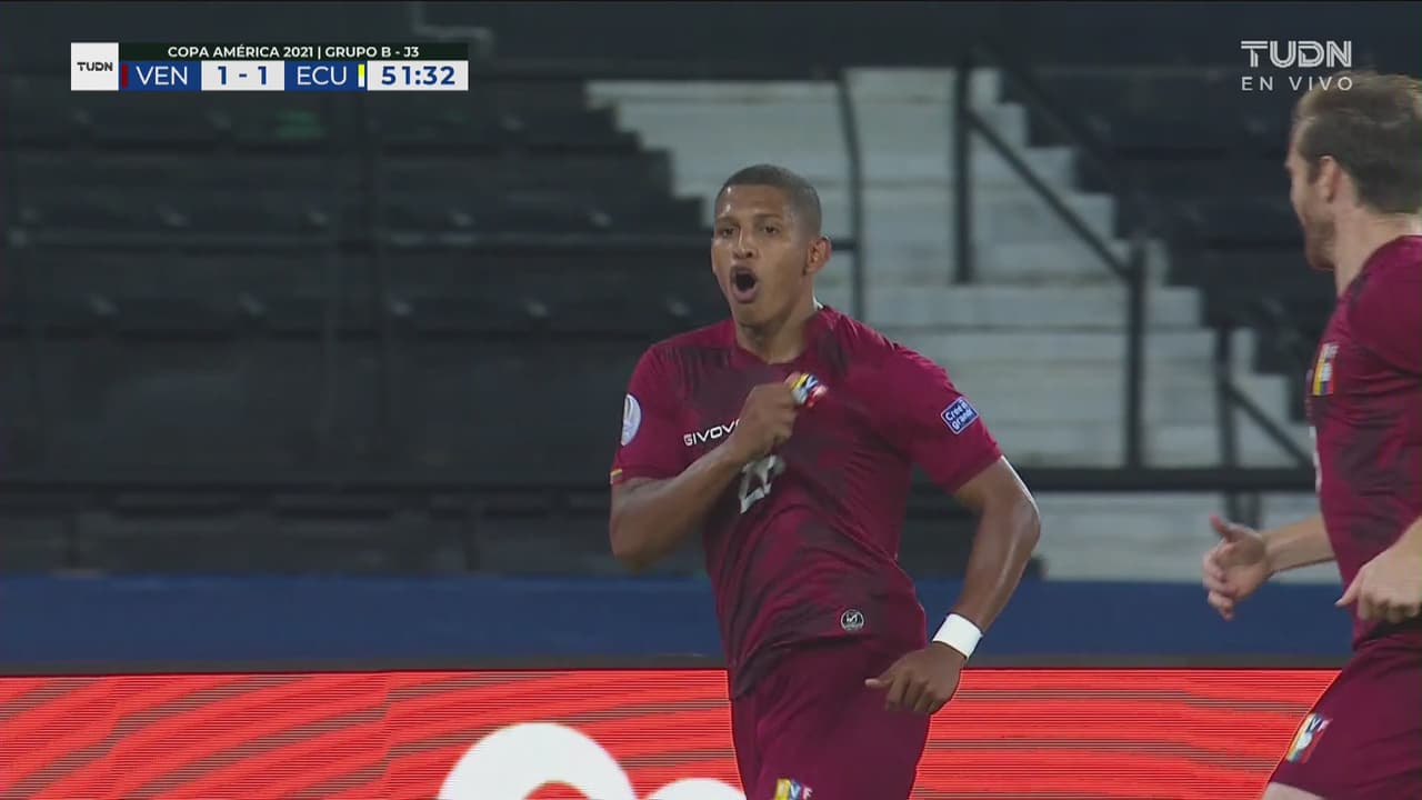¡Llega el empate! Edson Castillo pone el 1-1 de Venezuela con un cabezazo