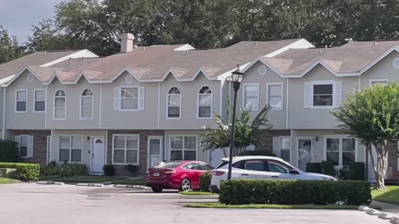 Alerta por nueva estafa inmobiliaria: Suplantan a dueños para vender casas sin su conocimiento
