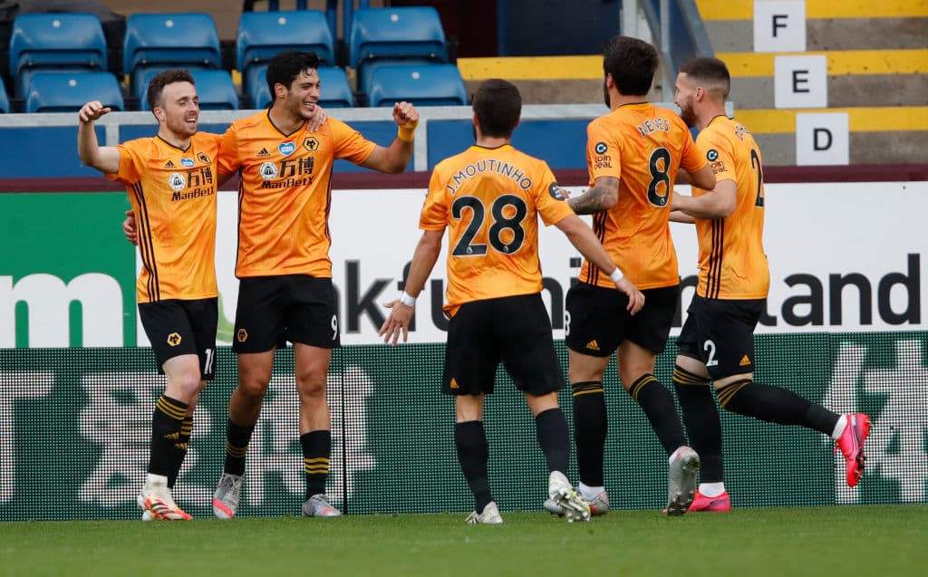 Burnley le sacó el empate a los Wolves de Raúl Jiménez | El mexicano marcó el gol que abrió el marcador; se diluyen las posibilidades de participar en la próxima edici´ón de la máxima justa continental.