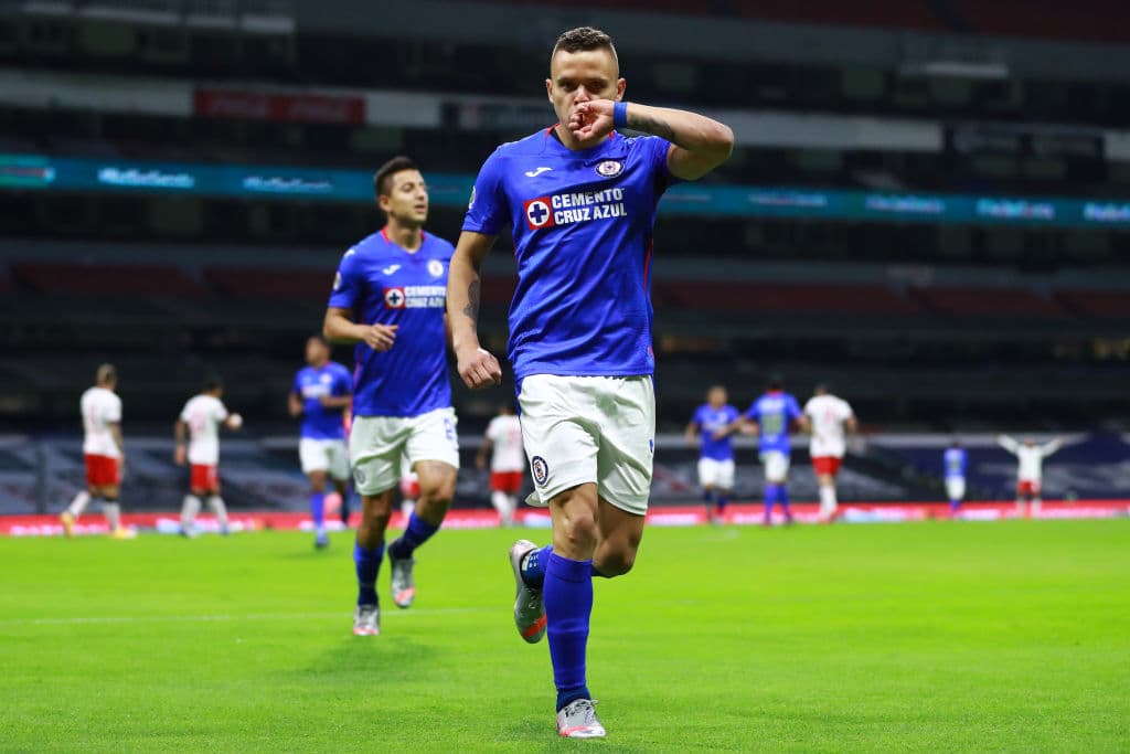 ‘Cabecita’ Rodríguez (6’) y ‘Piojo’ Alvarado (27’) hicieron los primeros dos para La Máquina. Barbieri (44’) descontaba y Canelo (45+2’) emparejaba desde los once pasos. Ya en la segunda mitad, Matías Fernández (63’) retomó la ventaja para los locales. En la J8, Cruz Azul visitará León y Toluca recibirá al Atlas.
