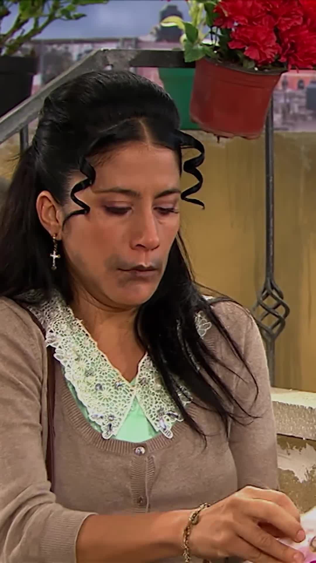 Betza se arrepiente de salir con El Macaco