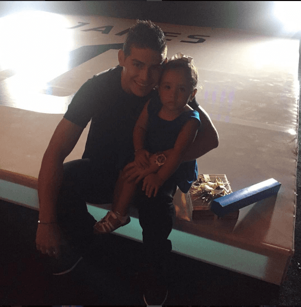 El colombiano comparte grandes momentos con ella.
