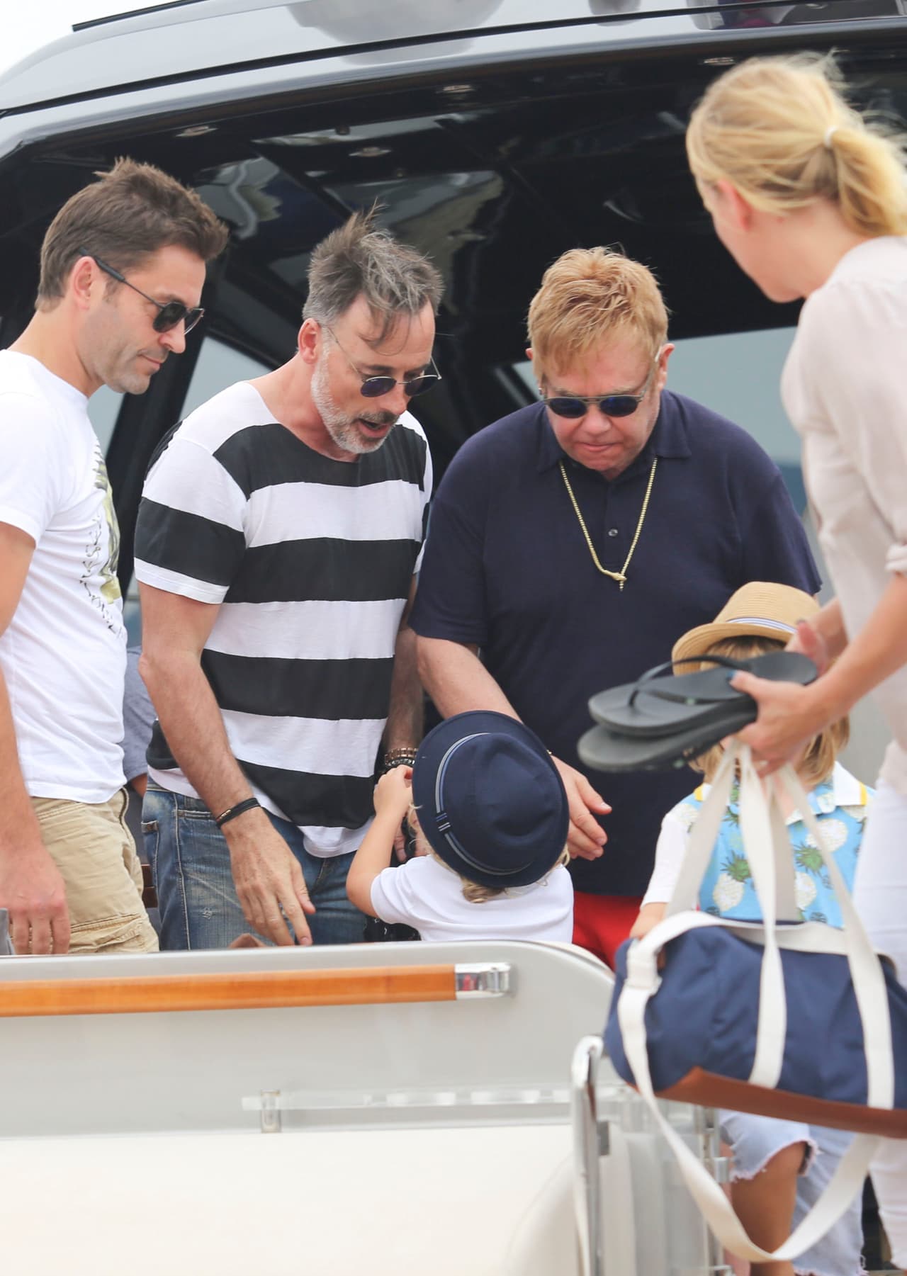 El músico y su pareja presumieron a los pequeños Zachary, de cuatro años, y Elijah, de dos.