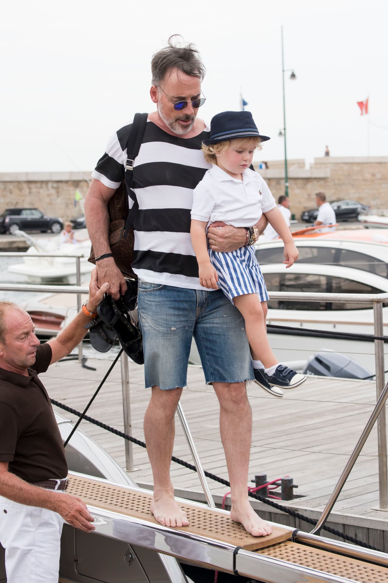 El músico y su pareja presumieron a los pequeños Zachary, de cuatro años, y Elijah, de dos.