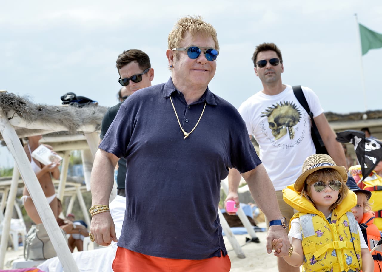 El músico y su pareja presumieron a los pequeños Zachary, de cuatro años, y Elijah, de dos.