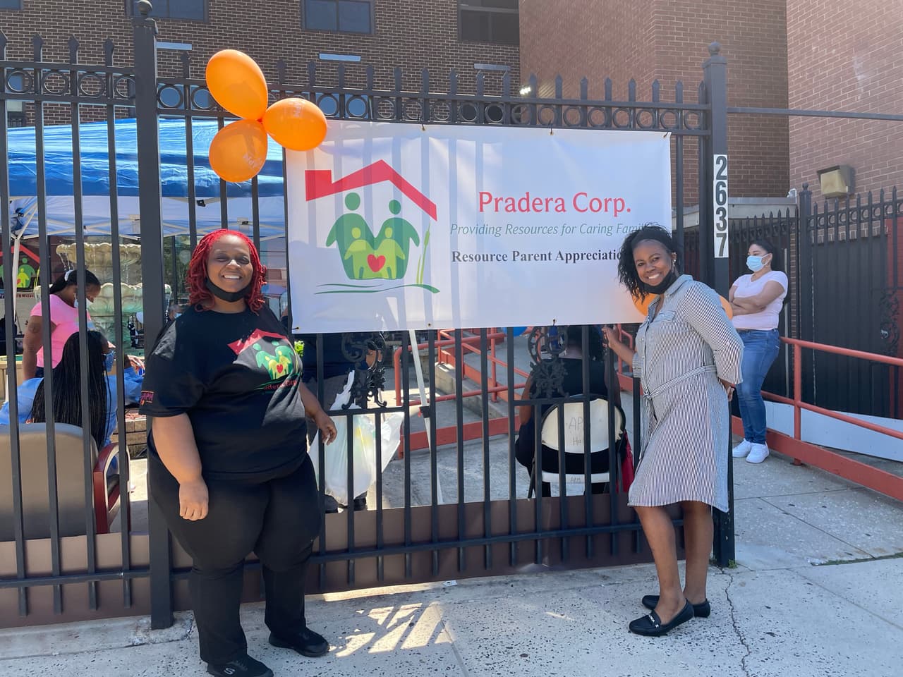 Cada año, APM Pradera celebra a los Padres de Crianza con una fiesta para mostrar admiración por ellos y su dedicación a ayudar a los niños de la comunidad.