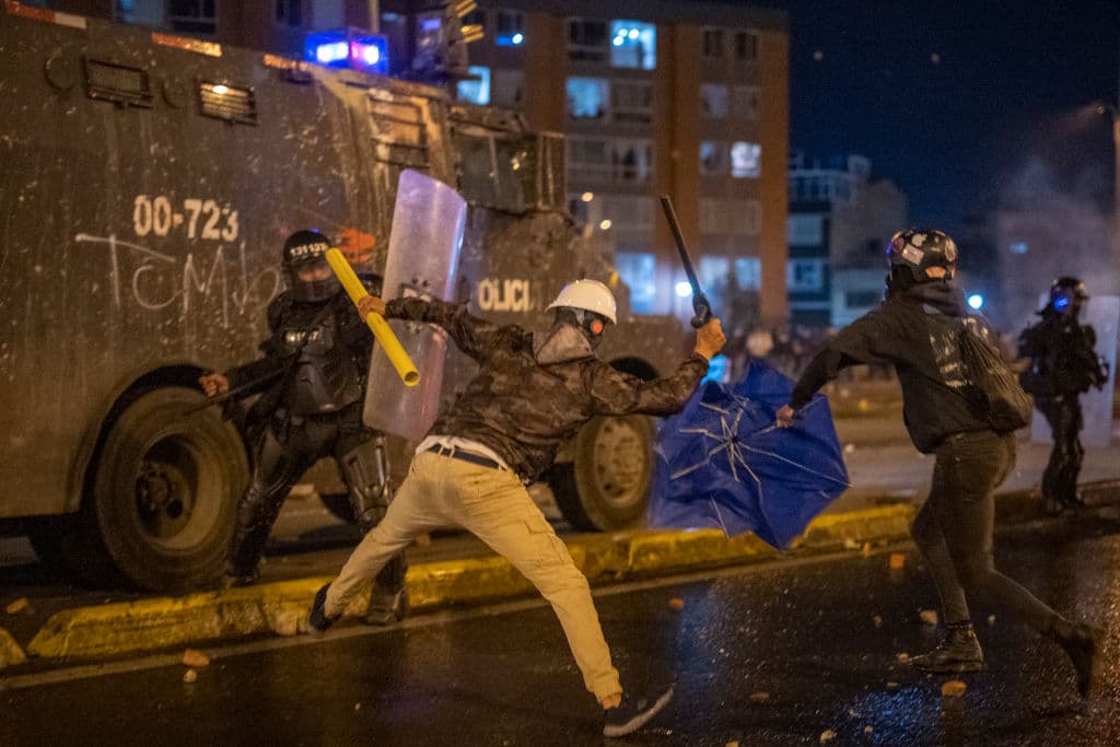 El ministro de Defensa, Diego Molano, deberá responder ante el Congreso por esas muertes y "las omisiones en que haya podido incurrir" en el cargo, declaró el líder sindical Francisco Maltés, en respaldo de una moción de censura contra el funcionario prevista para este 25 de mayo.