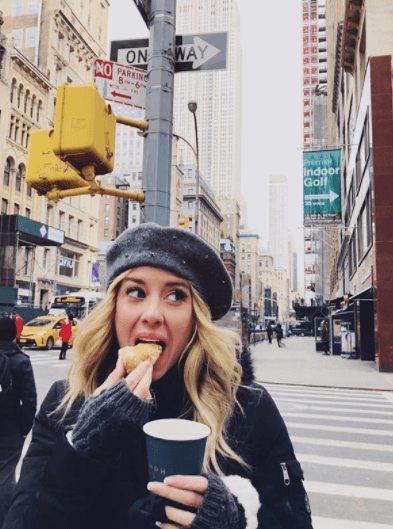 Fue el pasado 19 de enero cuando acompañada de su novio Julián, Mariela Bagnato viajó a Nueva York sin imaginar la bella sorpresa que dos días después le esperaba.