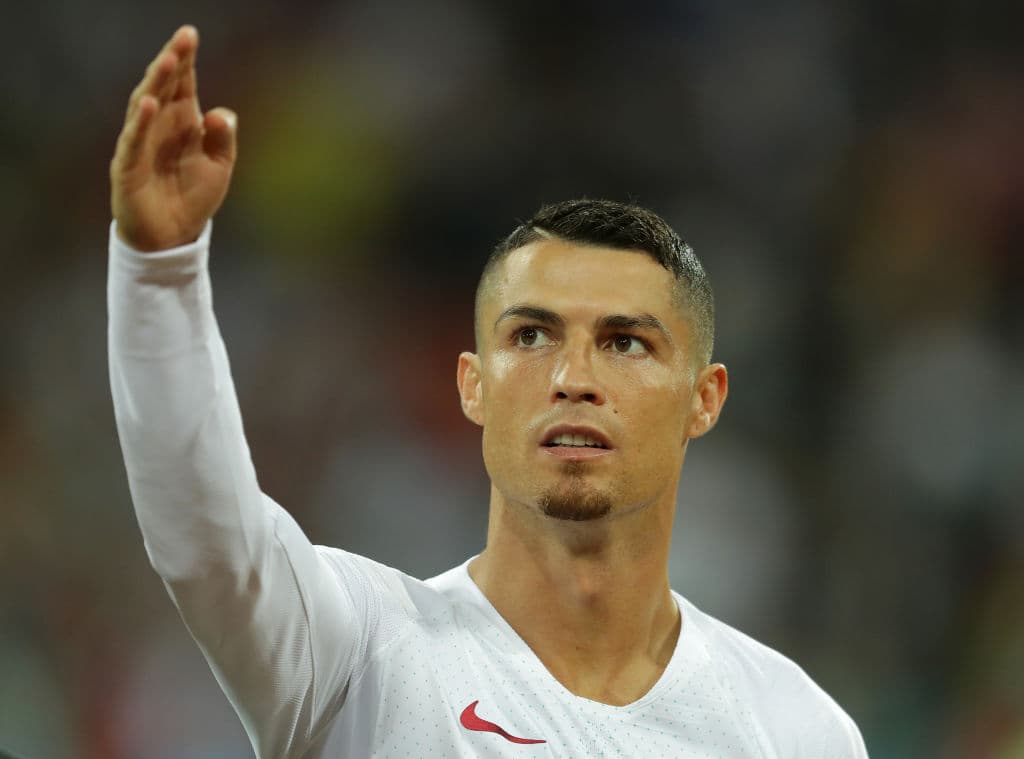 Entre tanto, en Italia aseguran que después del martes de la próxima semana se anunciará la llegada de Cristiano Ronaldo a la Juventus, por lo que se prepara su bienvenida.