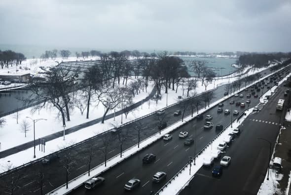 Hasta 2 pulgadas de nieve se esperan en la primera nevada en área de Chicago