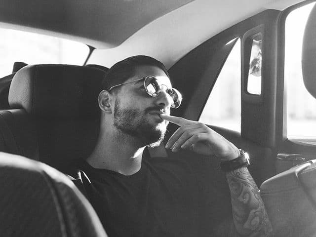 Confesó que quiere una mujer que lo ame y lo admire. ¡Ternura!