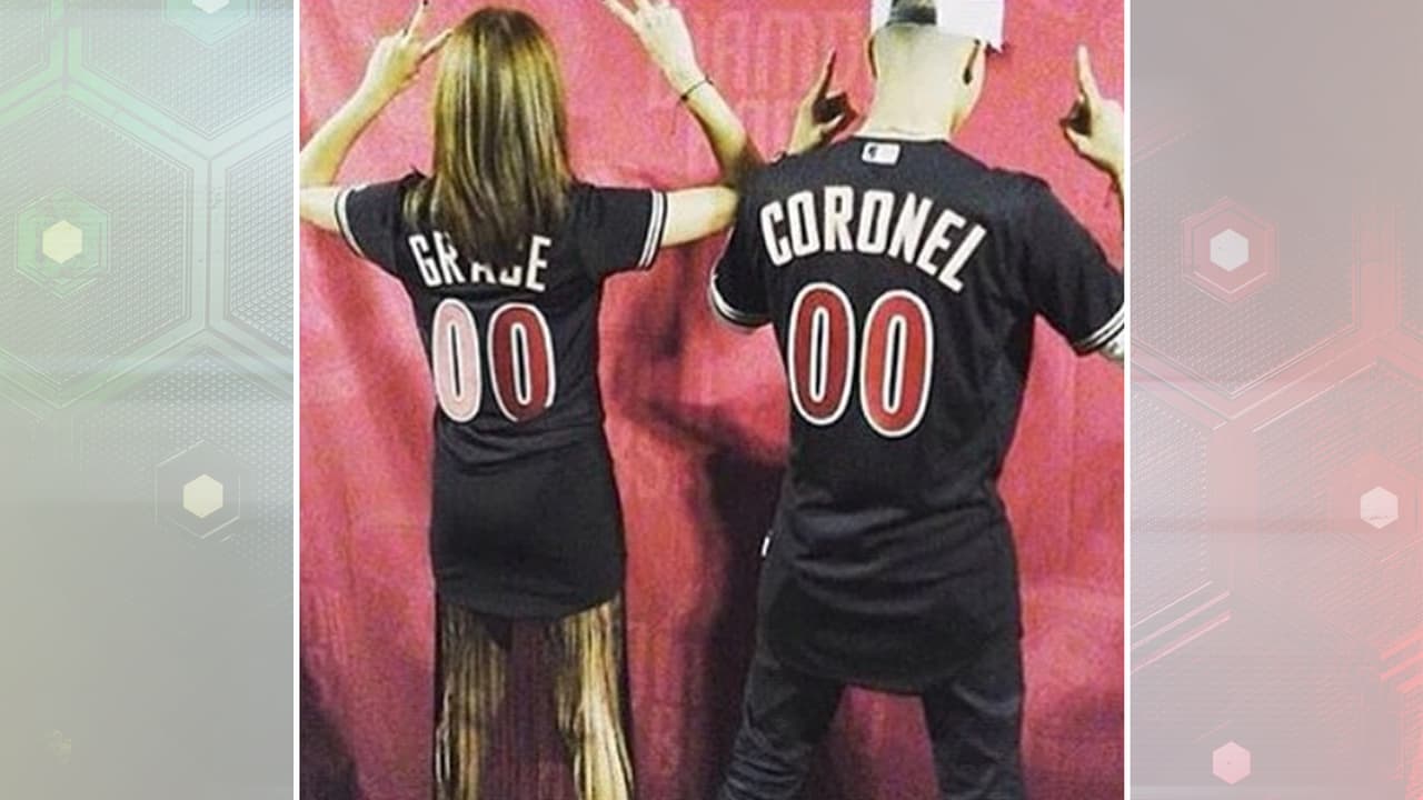 ¿Quién dijo que los cantantes no son fans? Leslie tiene muchos colegas a los que admira y muestra de ellos son las fotografías que ha subido a sus redes sociales. Desde Maluma hasta Juan Luis Guerra y su contrincante en Va Por Ti, Luis Coronel, hacen parte de sus favoritos.