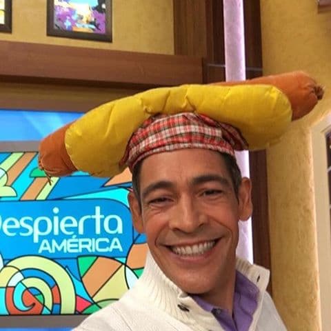 ¿Qué tal el nuevo sombrero de Johnny? A nosotros nos encantó (22 de enero, 2016)