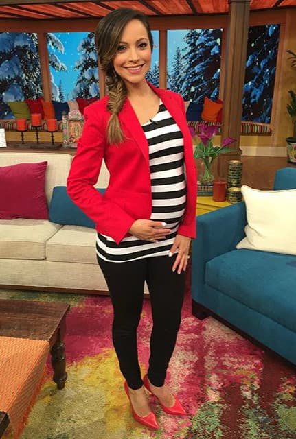 El Baby Bump de Satcha crece cada día más. ¡Ya queremos conocer a la princesa! (22 de enero, 2016)