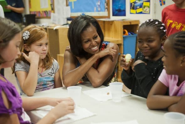 Pero también por su personalidad y su carisma: jovial, sonriente, buena para hacer chistes y siempre dispuesta a dar un abrazo a los seguidores.