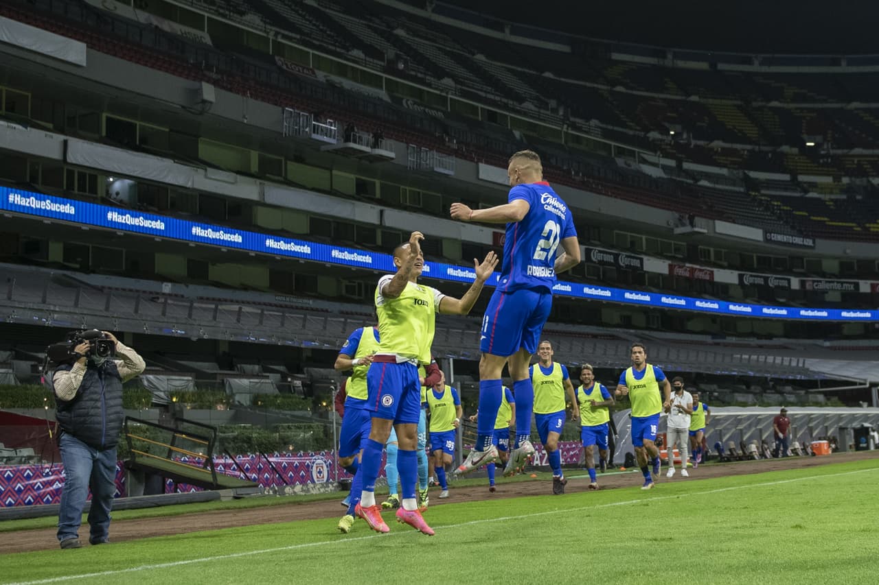 Una vez más, Rodríguez salvó a Cruz Azul, equipo que antes de disputar el juego ya estaba clasificado a Cuartos de Final.