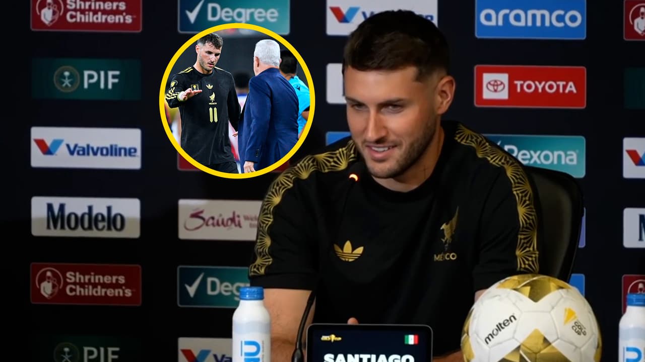 Santi Gimenez dice que son una familia y Javier Aguirre es "como nuestro abuelito"