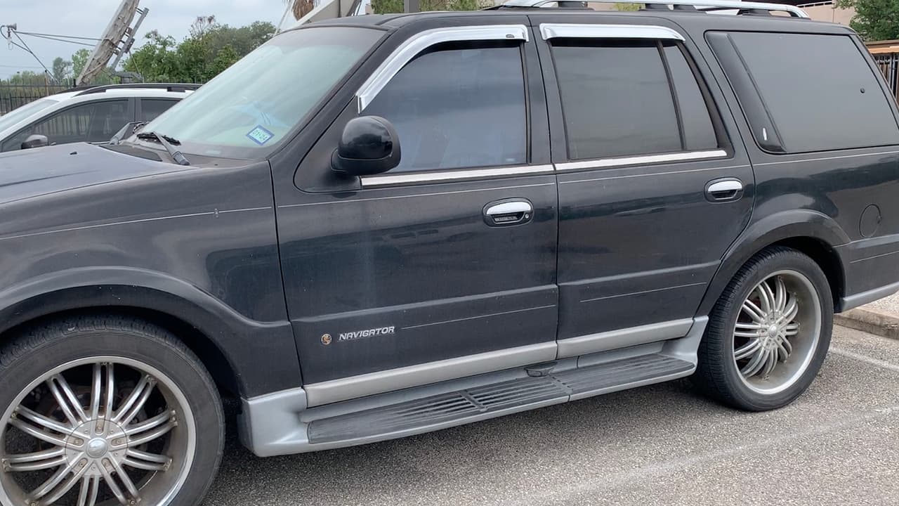 Estos son los tres tipos de compras en que ocurren más engaños de acuerdo con BBB Houston: 
<br>
<br>-Compras en lotes de carros usados.
<br>
<br>-De persona a persona.
<br>
<br>
<b>-A través de redes sociales.</b>