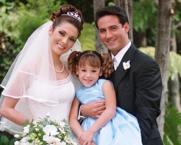 René Laván protagonizó la telenovela infantil 'María Belén' en 2001. El galán era la pareja romántica de Nora Salinas en esta historia y Danna Paola fue su hija.