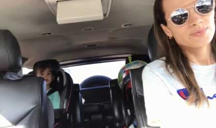 Un mensaje que llega junto a un video donde su esposa Cristy aparece platicando con Michelle acerca del matrimonio y en el que la pequeña le dice a su mamá que no puede volver a casarse pues ya lo hizo con su papá.