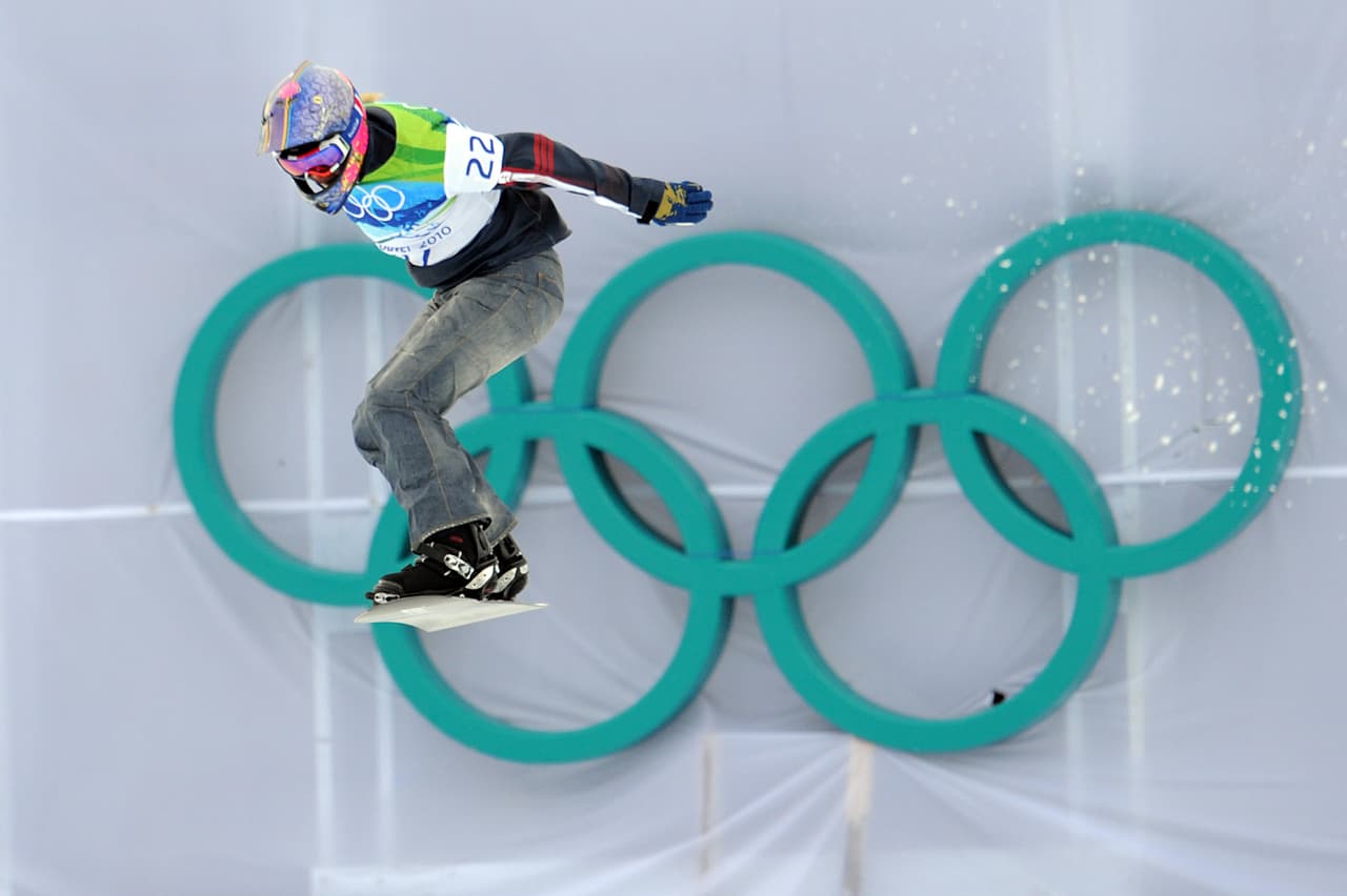 A su regreso a Vancouver 2010, cuando la situación pintaba para que tomara una revancha, un nuevo choque le quitó el sueño del podio olímpico en medio de una tristeza colectiva.