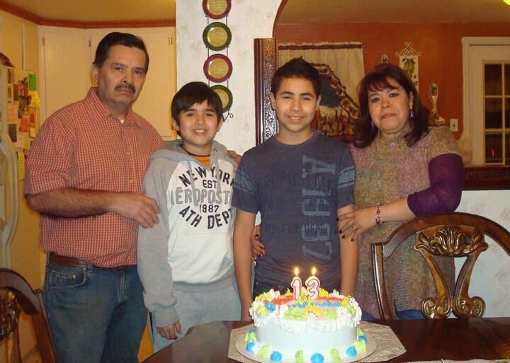 La familia Catalan, en el cumpleaños de Fernando, cuatro meses antes de la deportación de sus padres.