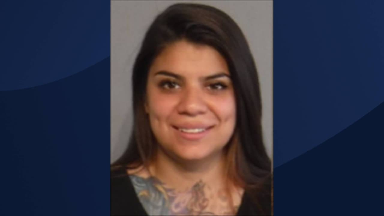 Ángel Ortega de 27 años. La acusan de transporte y venta de drogas.