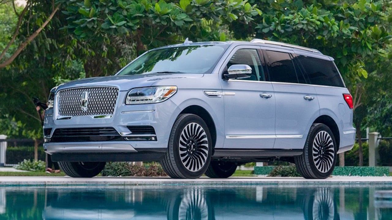 <u><b>Contenido relacionado</b></u>
<br>
<br>En esta era en la que los compradores cada vez más dan la espalda a los autos de pasajero a favor de las camionetas la nueva Navigator se convierte en la verdadera heredera de la tradición del gran carro de lujo estadounidense.