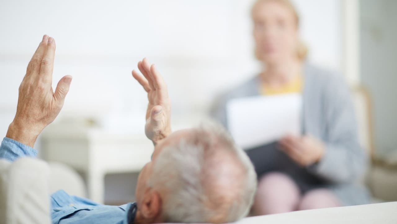 <b>Un defensor sin fines de lucro puede ayudar</b>: Si está abrumado y ahogado en un mar de facturas médicas, encontrar un buen defensor o consejero sin fines de lucro puede ser de gran ayuda. Trabajar con una organización sin fines de lucro es un enfoque inteligente. La F
<b><a href="https://www.nfcc.org/" target="_blank">undación Nacional para el Asesoramiento Crediticio</a></b> puede ayudarlo a encontrar buenos asesores crediticios.