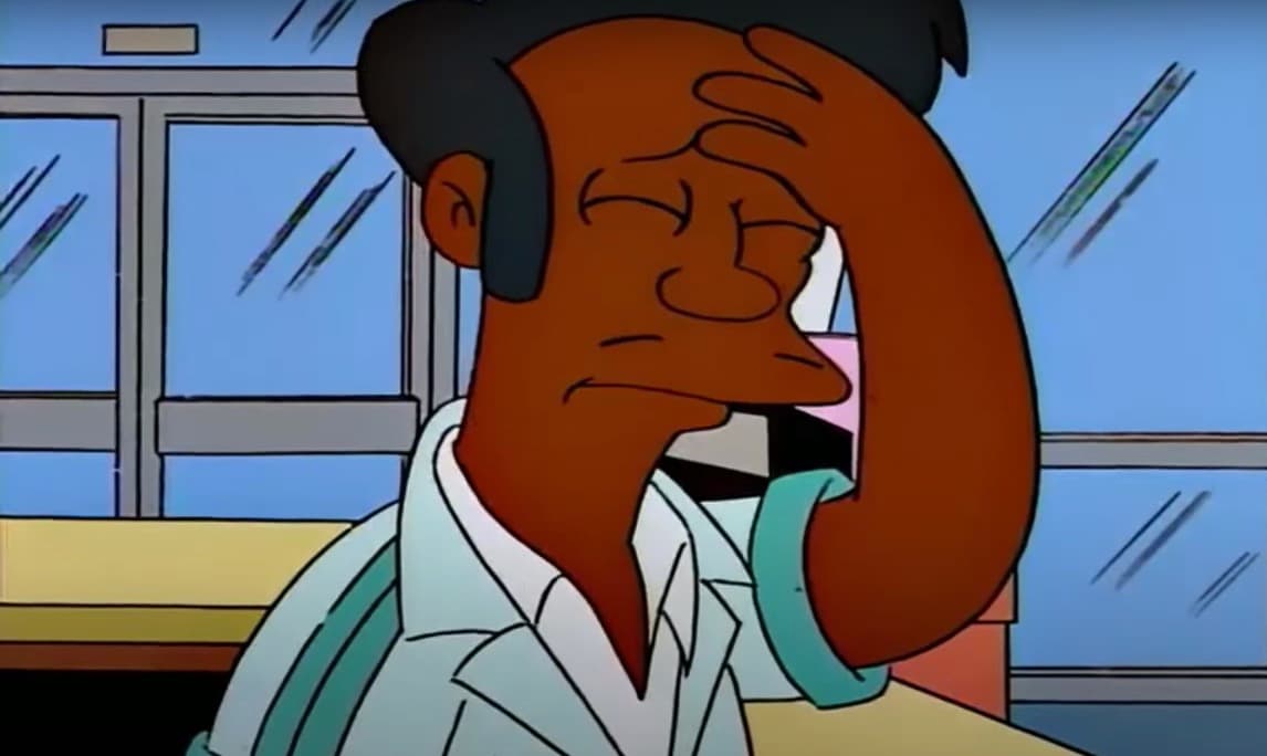 <b>Hank Azaria</b>
<br>‘Los Simpson’ también fueron blanco de críticas por el mismo motivo, por lo que la producción anunció que actores blancos ya no interpretarían personajes de otra raza.