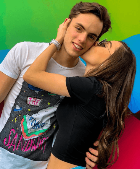 La joven actriz tiene una relación amorosa desde hace cinco años con su novio. 
<br>