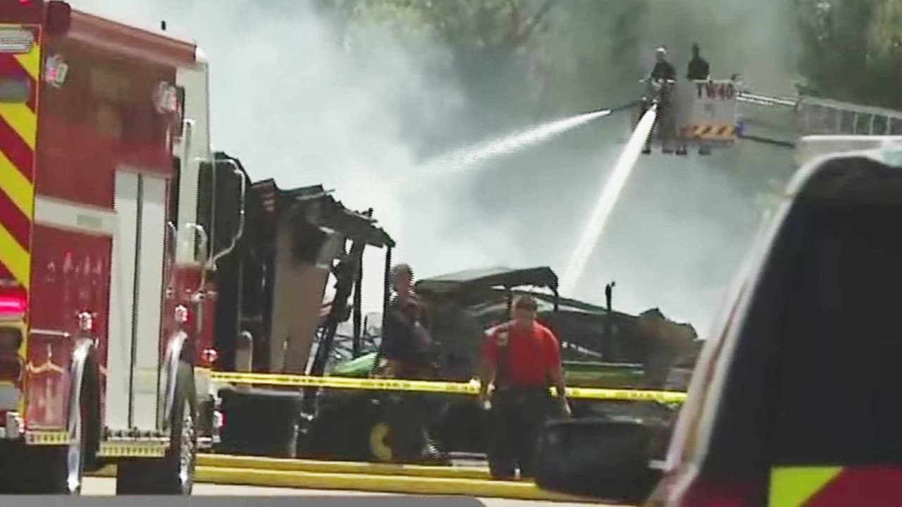 Durante la mañana del 16 de agosto se registró 
<b>un incendio en el popular mercado de pulgas La Tía Pancha 2</b>, ubicado al norte de Houston.