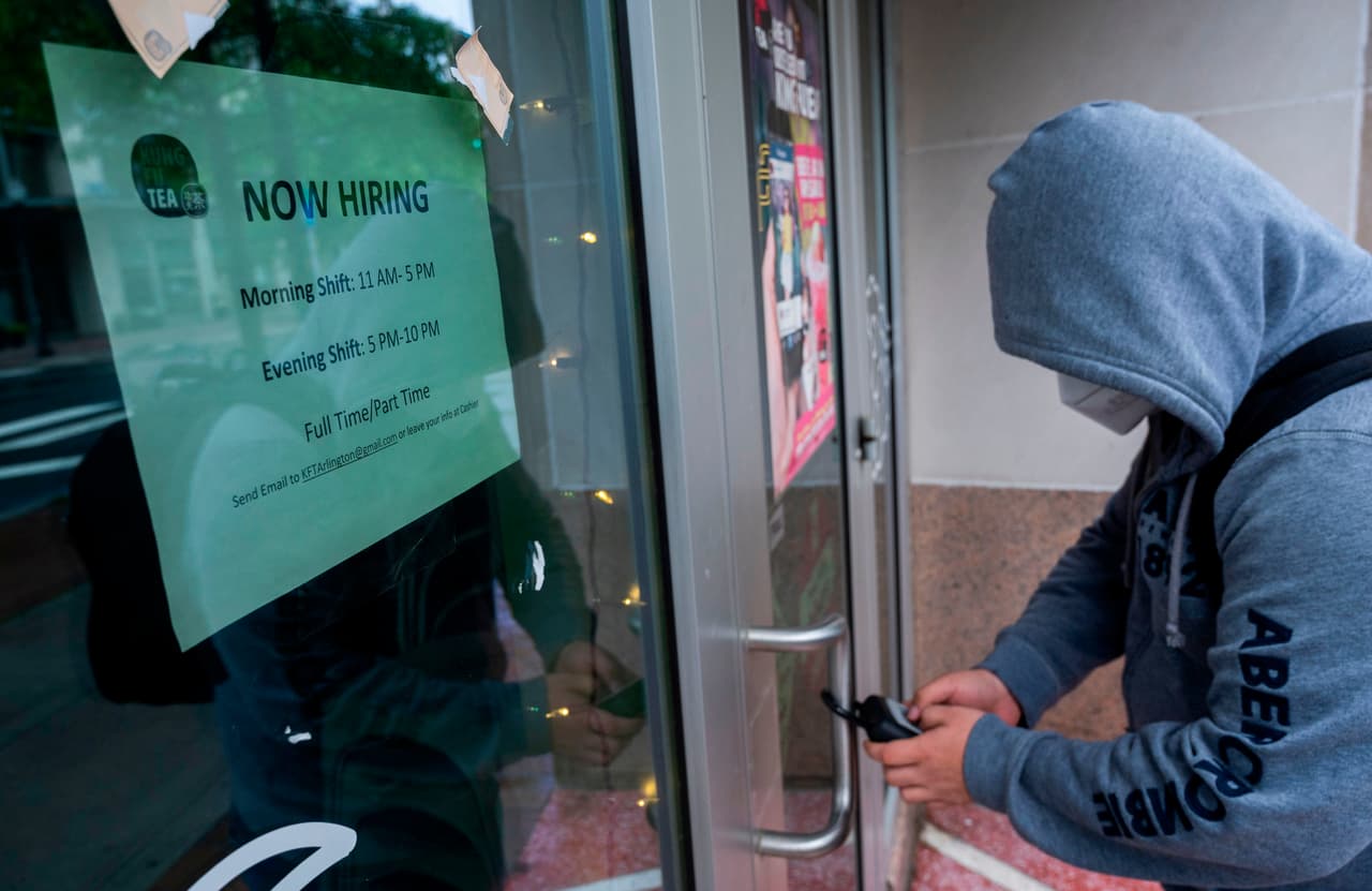 Sin tregua la crisis laboral: ya son más de 33 millones de personas en la fila del desempleo en EEUU