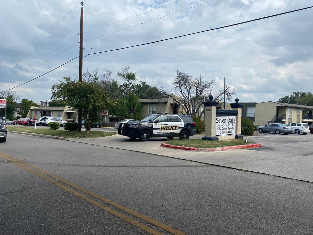 Hombre se atrinchera en apartamento de San Antonio tras pelea contra otra persona