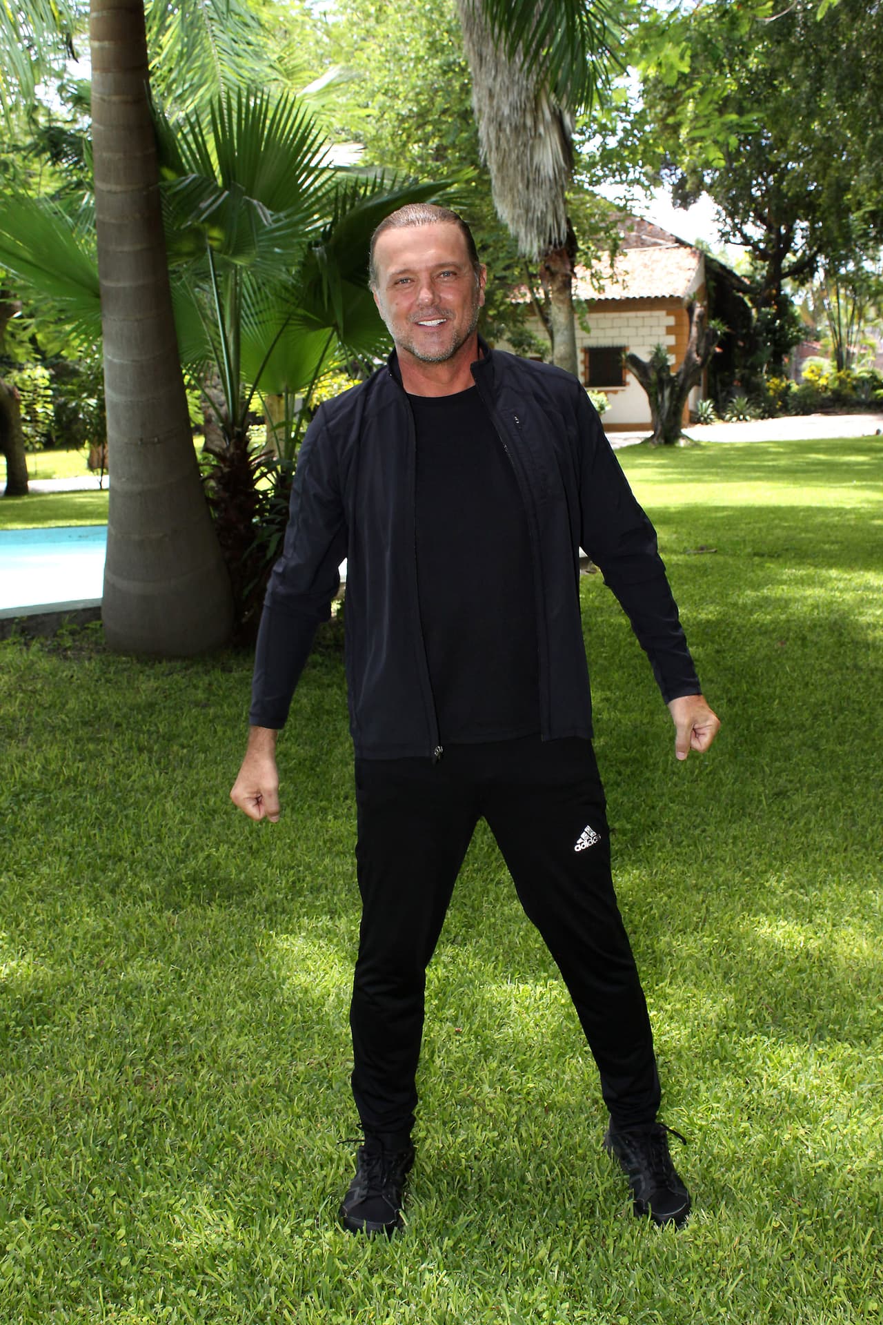 <b><a href="http://www.univision.com/temas/rene-strickler">René Strickler</a></b> se convertirá en el entrenador del personaje de 
<b><a href="http://www.univision.com/temas/paulina-goto">Paulina Goto</a></b>, lo veremos con el cabello largo.