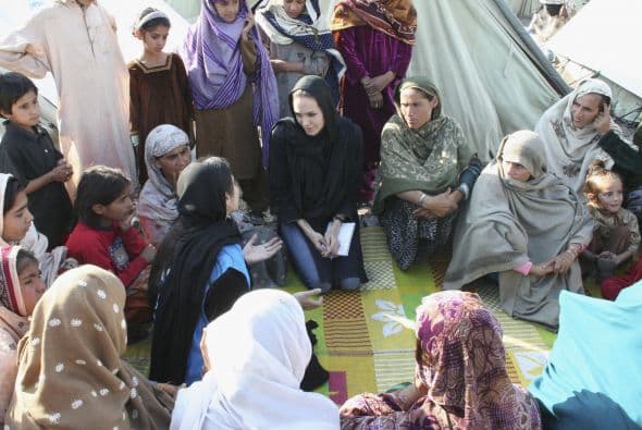 Después de dichos viajes retornó a Camboya y Pakistán.