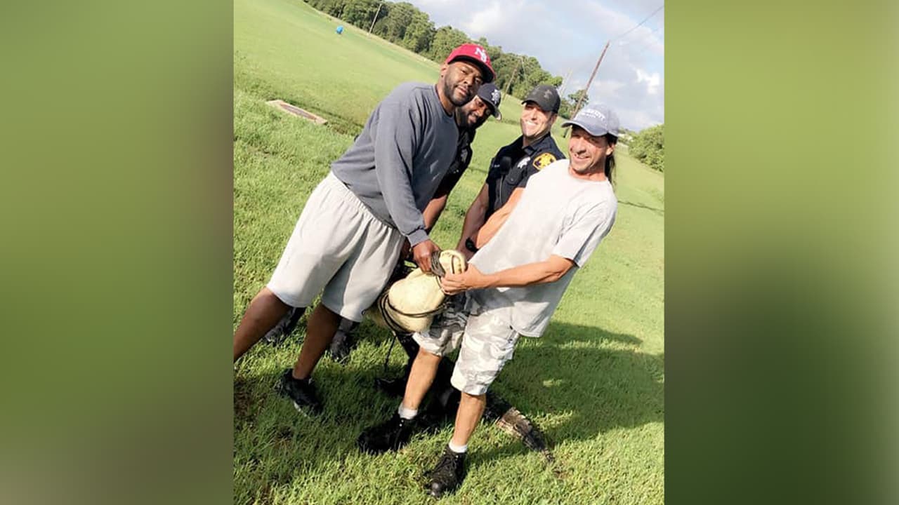 La Agencia de protección animal estuvo presente y participó.