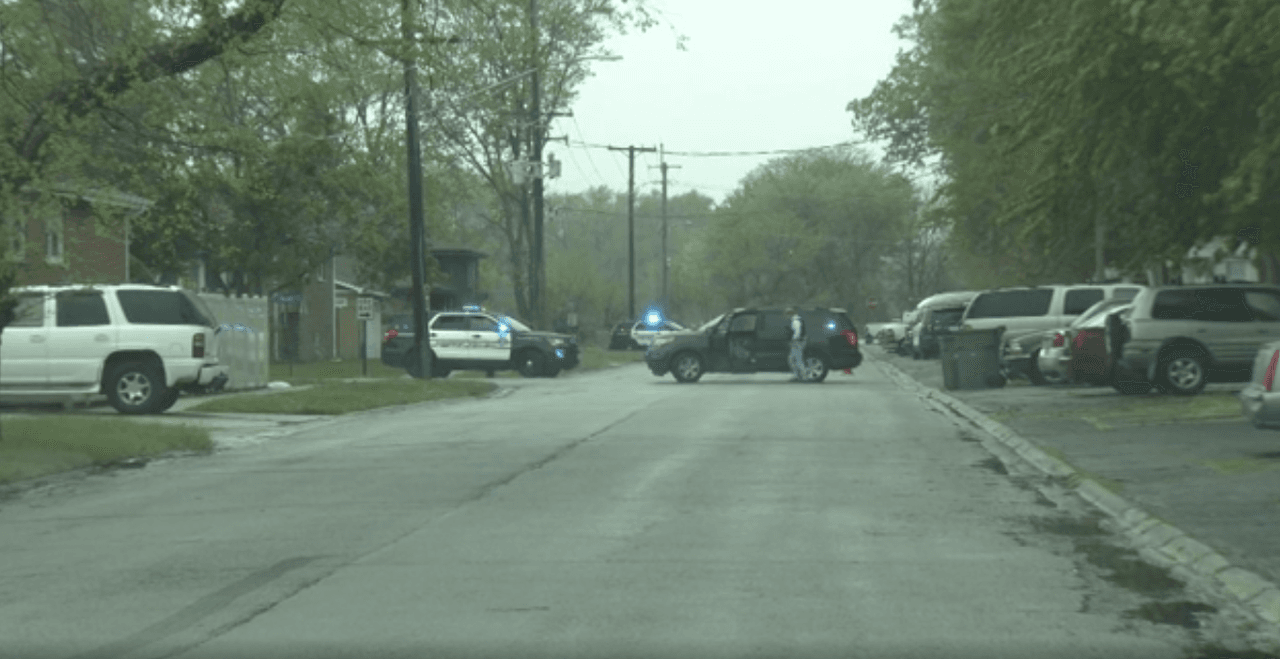 Se rinde un sospechoso que se había atrincherado por varias horas en una casa móvil en Calumet City