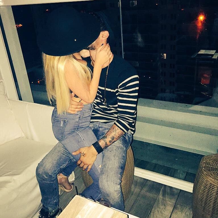 OMG! Estos tortolitos viven su amor intensamente.