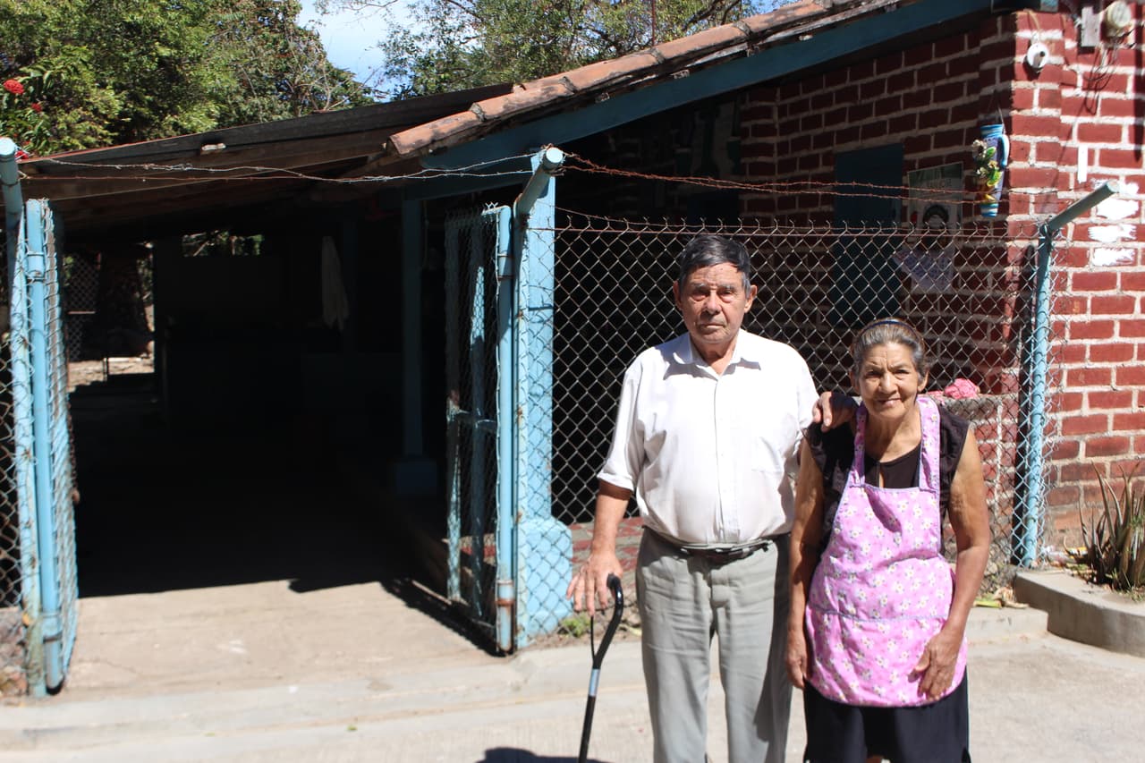 Ante el fin del TPS, muchos salvadoreños se preguntan qué harán sin las remesas que les llegan de EEUU