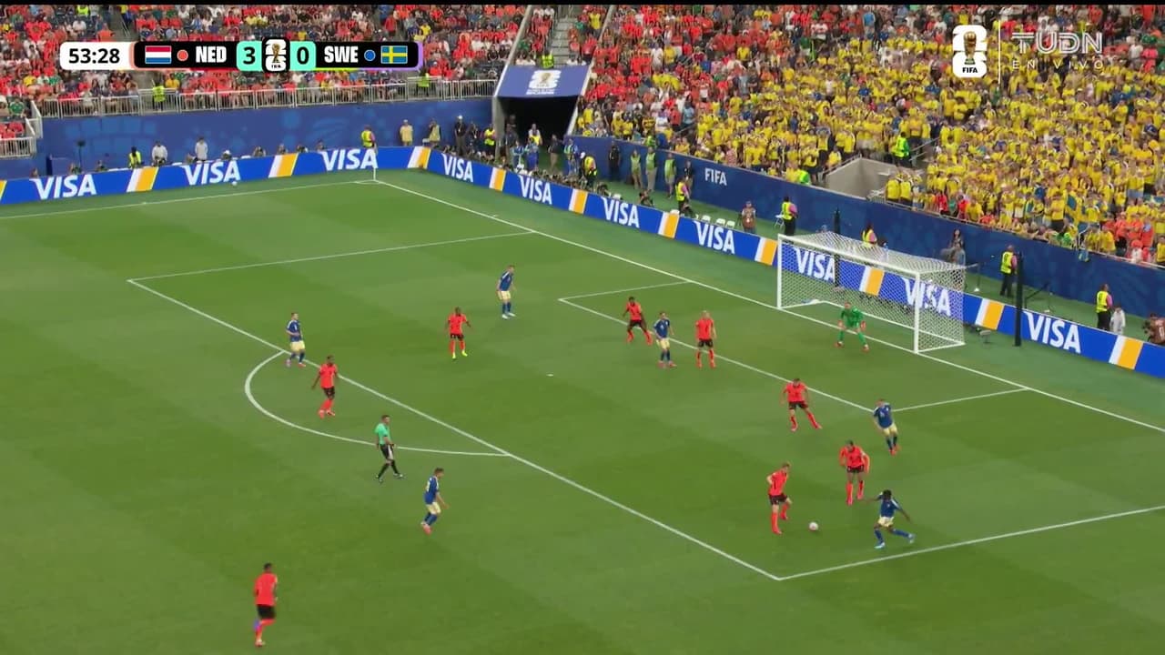 ¡GOL!  anota para Holanda. Cody Gakpo