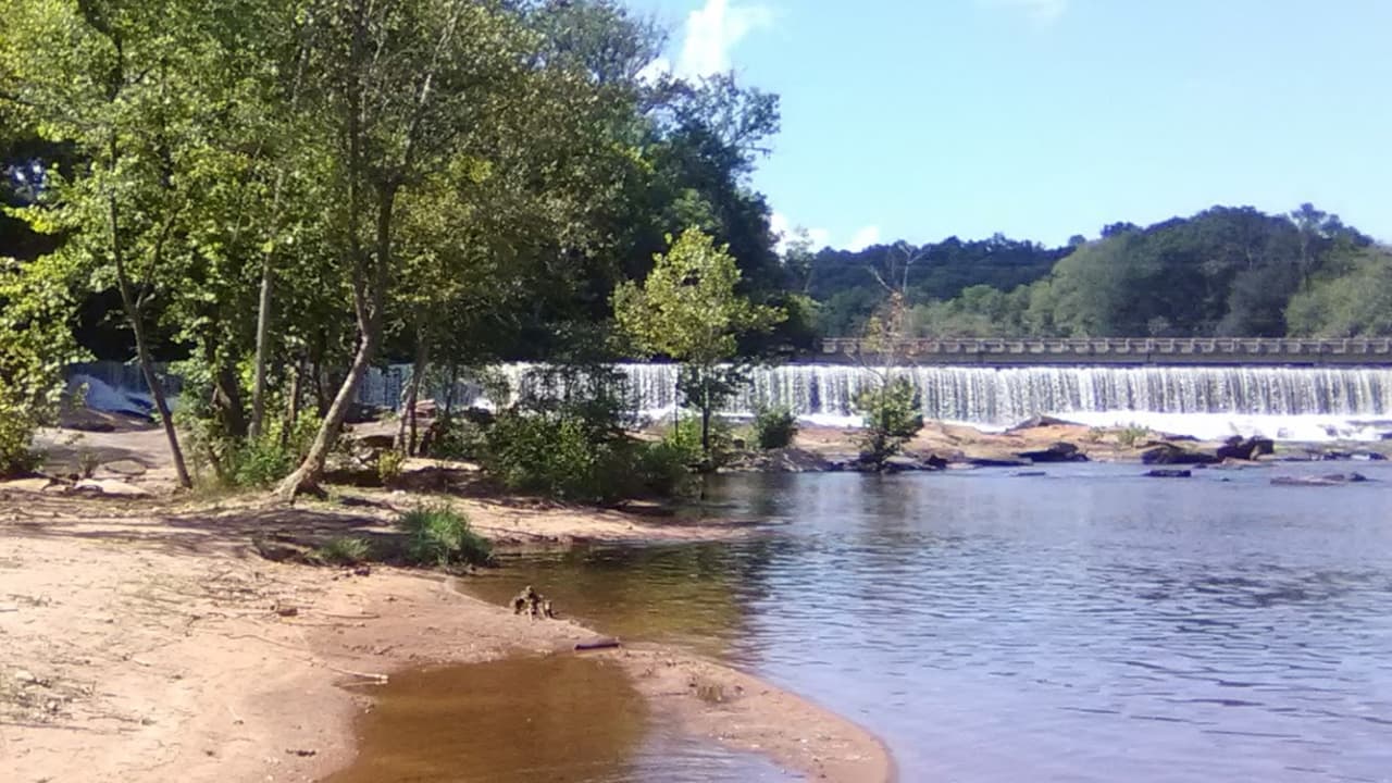 Niño hispano de 11 años muere ahogado en un río de Carolina del Sur