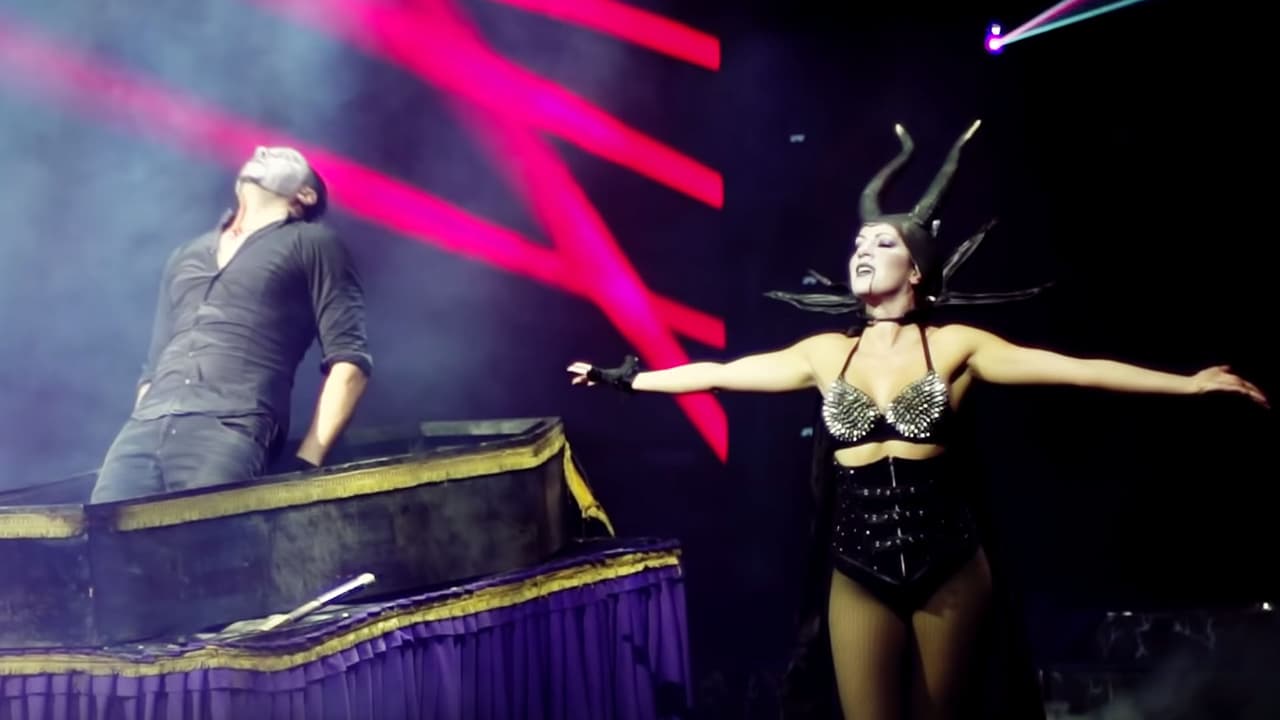 En este espectáculo podrás entrar a un mundo paralelo donde estarás rodeado por monstruosas criaturas que te asombrarán con increíbles habilidades circenses.