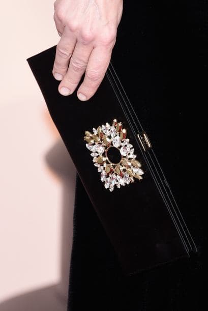 Lo que sigue es elegir el tono adecuado. Aunque todos son 'nude' por definición, te recomendamos que elijas el más parecido al tono de tus dedos.