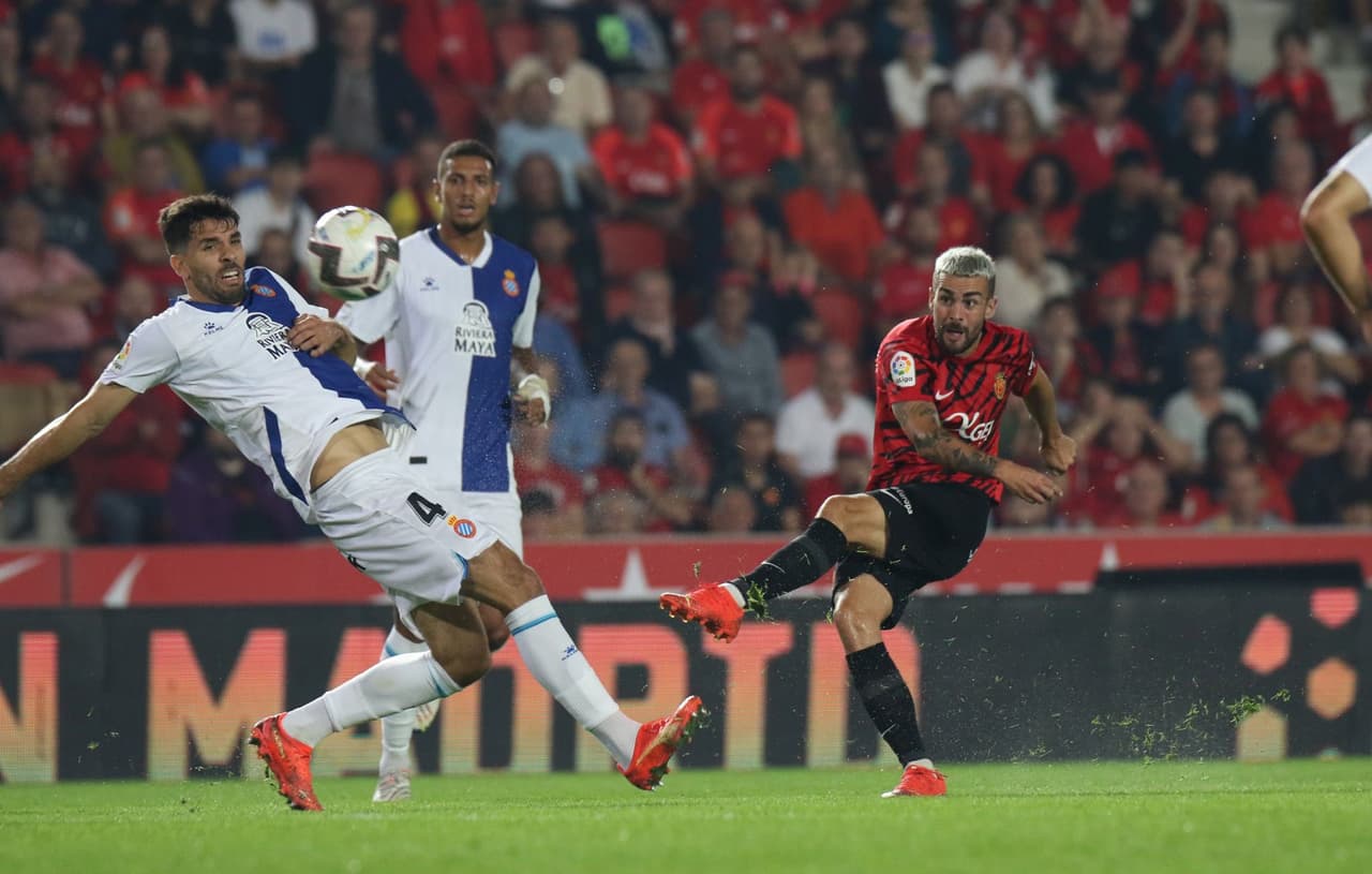 El Mallorca del técnico mexicano Javier Aguirre, expulsado al 90+2', empató 1-1 ante el Espanyol en la Jornada 12 de LaLiga.