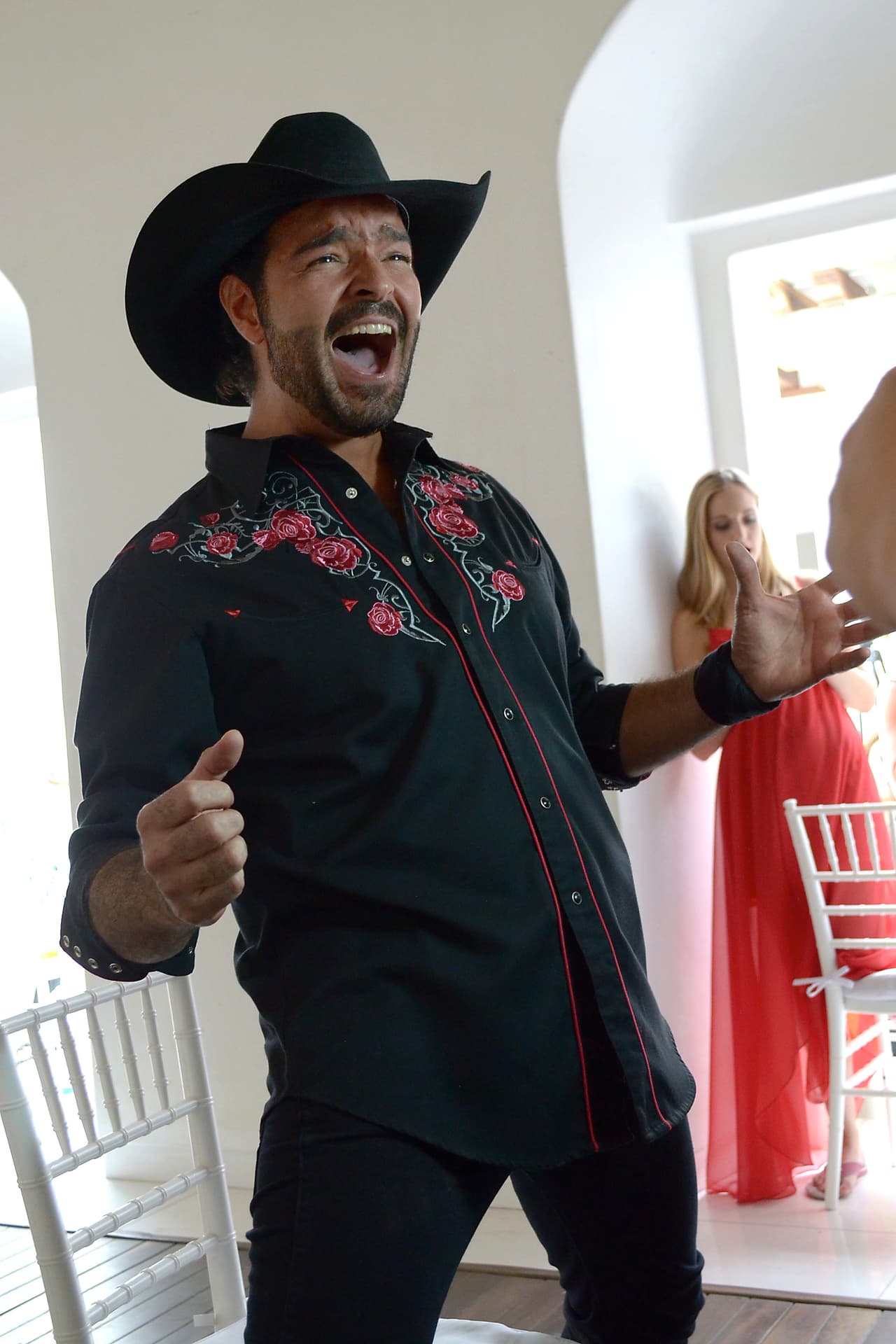 Para evitar un juicio en su contra, el cantante de rancheras prefirió someterse a un tratamiento de seis meses de rehabilitación.